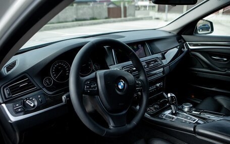 BMW 5 серия, 2011 год, 2 350 000 рублей, 16 фотография