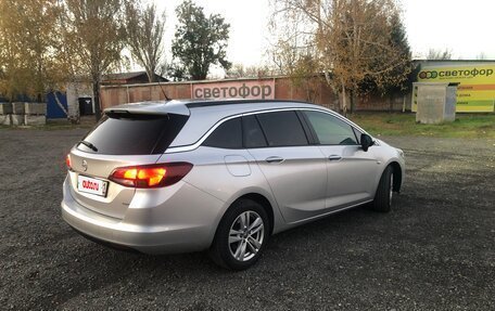 Opel Astra K, 2018 год, 1 250 000 рублей, 2 фотография