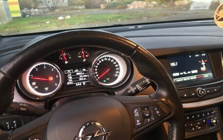 Opel Astra K, 2018 год, 1 250 000 рублей, 12 фотография