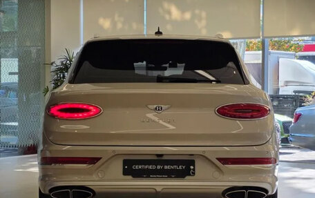 Bentley Bentayga I, 2025 год, 31 000 000 рублей, 3 фотография