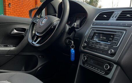 Volkswagen Polo VI (EU Market), 2016 год, 1 235 000 рублей, 19 фотография