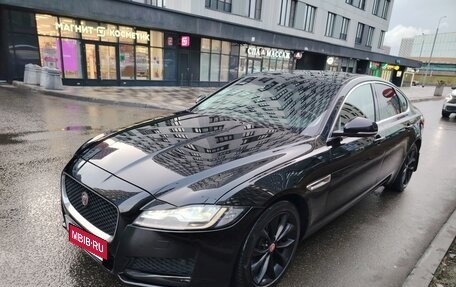 Jaguar XF II, 2017 год, 1 768 000 рублей, 2 фотография