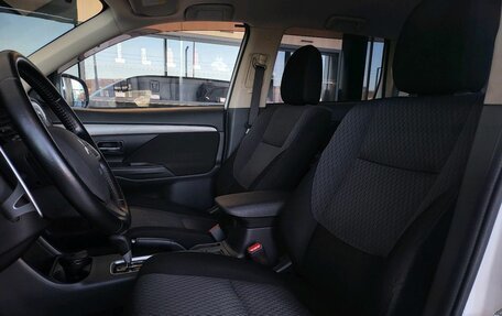 Mitsubishi Outlander III рестайлинг 3, 2012 год, 1 299 000 рублей, 14 фотография