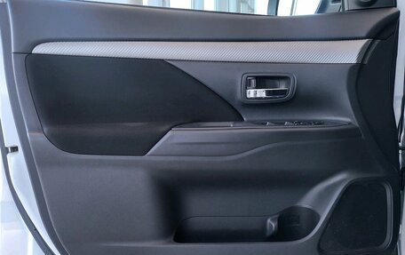 Mitsubishi Outlander III рестайлинг 3, 2012 год, 1 299 000 рублей, 15 фотография