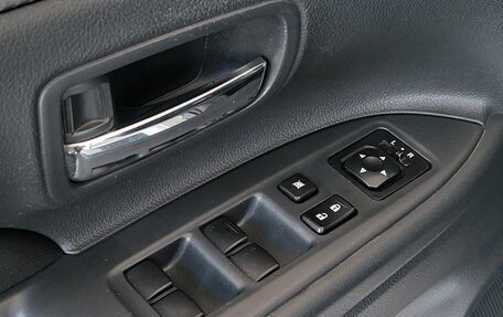 Mitsubishi Outlander III рестайлинг 3, 2012 год, 1 299 000 рублей, 16 фотография