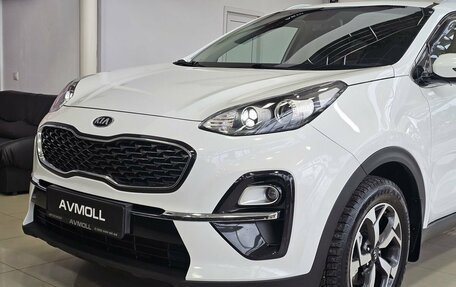 KIA Sportage IV рестайлинг, 2018 год, 2 385 000 рублей, 3 фотография