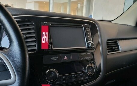 Mitsubishi Outlander III рестайлинг 3, 2012 год, 1 299 000 рублей, 19 фотография