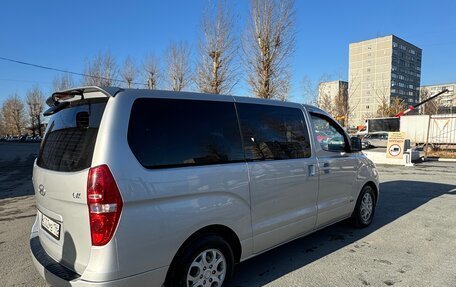 Hyundai Grand Starex Grand Starex I рестайлинг 2, 2008 год, 1 300 000 рублей, 4 фотография