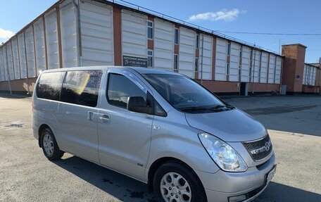 Hyundai Grand Starex Grand Starex I рестайлинг 2, 2008 год, 1 300 000 рублей, 3 фотография