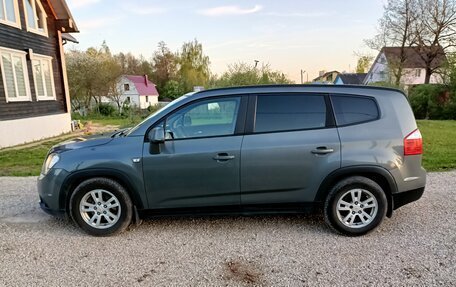 Chevrolet Orlando I, 2011 год, 630 000 рублей, 4 фотография