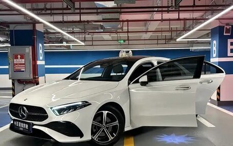Mercedes-Benz A-Класс, 2023 год, 2 150 586 рублей, 9 фотография