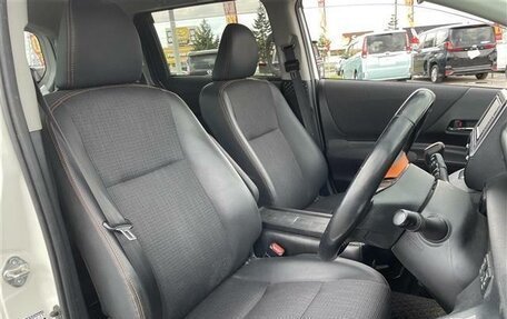 Toyota Sienta II, 2022 год, 1 170 000 рублей, 12 фотография