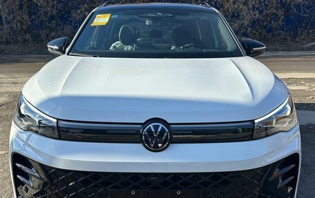 Volkswagen Tiguan, 2026 год, 4 400 000 рублей, 10 фотография