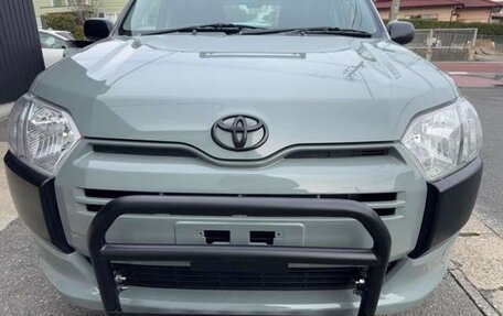 Toyota Probox I, 2022 год, 992 000 рублей, 3 фотография