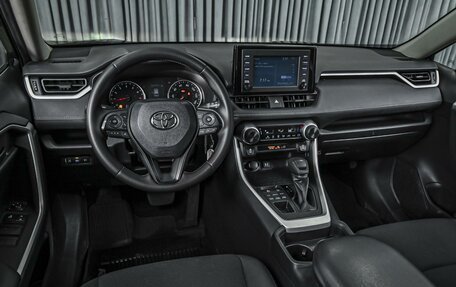 Toyota RAV4, 2019 год, 2 799 000 рублей, 6 фотография