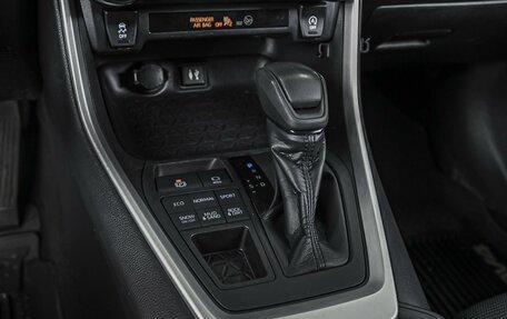 Toyota RAV4, 2019 год, 2 799 000 рублей, 12 фотография