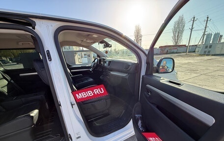 Peugeot Traveller I, 2022 год, 3 350 000 рублей, 13 фотография