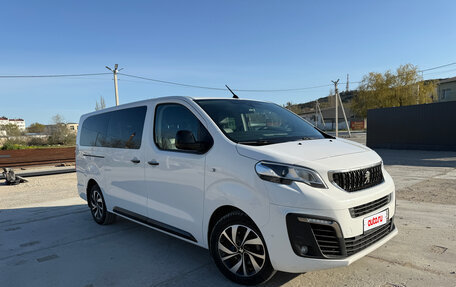 Peugeot Traveller I, 2022 год, 3 350 000 рублей, 17 фотография
