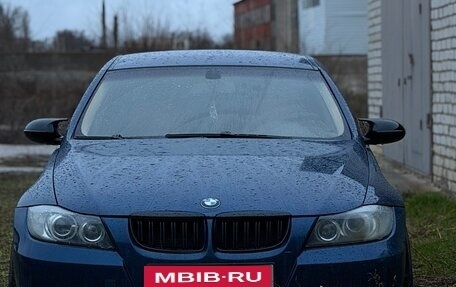 BMW 3 серия, 2006 год, 600 000 рублей, 1 фотография
