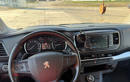 Peugeot Traveller I, 2022 год, 3 350 000 рублей, 27 фотография