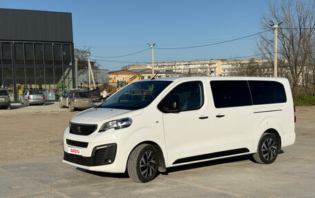 Peugeot Traveller I, 2022 год, 3 350 000 рублей, 21 фотография