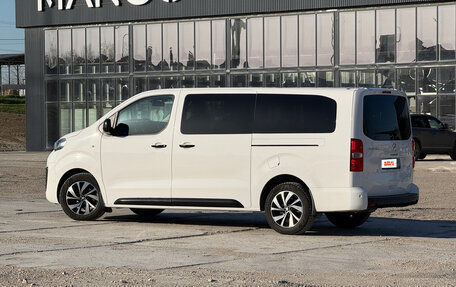 Peugeot Traveller I, 2022 год, 3 350 000 рублей, 25 фотография