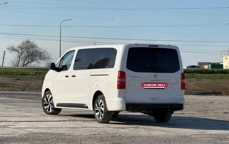 Peugeot Traveller I, 2022 год, 3 350 000 рублей, 26 фотография