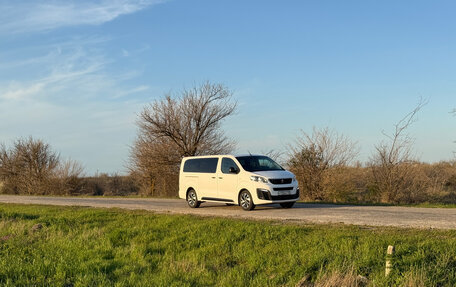 Peugeot Traveller I, 2022 год, 3 350 000 рублей, 31 фотография