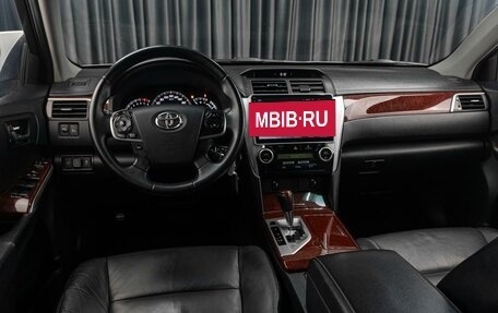Toyota Camry, 2012 год, 1 649 000 рублей, 6 фотография