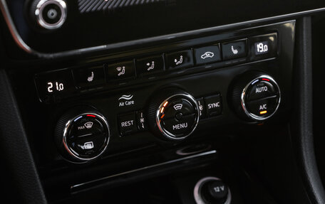 Skoda Superb III рестайлинг, 2019 год, 2 999 999 рублей, 24 фотография