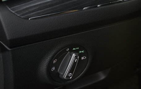 Skoda Superb III рестайлинг, 2019 год, 2 999 999 рублей, 18 фотография