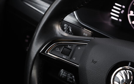 Skoda Superb III рестайлинг, 2019 год, 2 999 999 рублей, 29 фотография