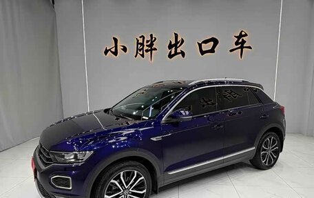 Volkswagen T-Roc I, 2022 год, 1 591 000 рублей, 1 фотография