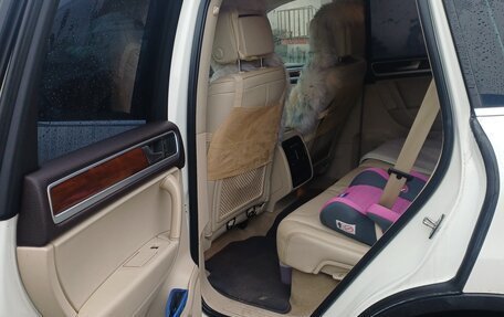 Volkswagen Touareg III, 2011 год, 2 450 000 рублей, 13 фотография