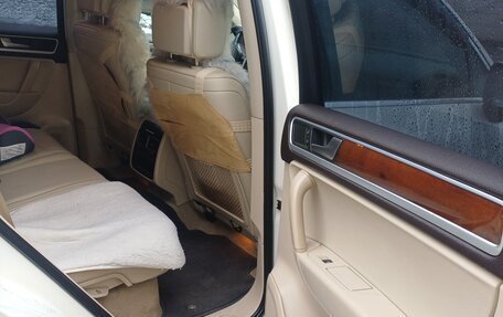 Volkswagen Touareg III, 2011 год, 2 450 000 рублей, 11 фотография