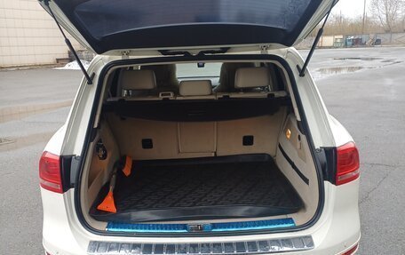 Volkswagen Touareg III, 2011 год, 2 450 000 рублей, 9 фотография