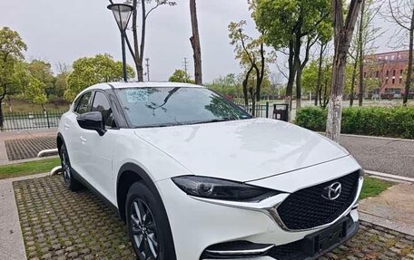 Mazda CX-4, 2022 год, 2 100 000 рублей, 3 фотография