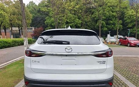 Mazda CX-4, 2022 год, 2 100 000 рублей, 4 фотография