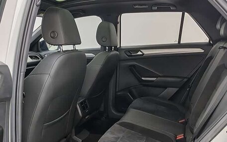 Volkswagen T-Roc I, 2022 год, 1 620 000 рублей, 9 фотография