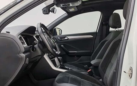 Volkswagen T-Roc I, 2022 год, 1 620 000 рублей, 7 фотография