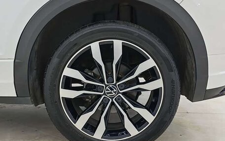 Volkswagen T-Roc I, 2022 год, 1 620 000 рублей, 16 фотография