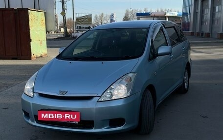 Toyota Wish II, 2003 год, 760 000 рублей, 2 фотография