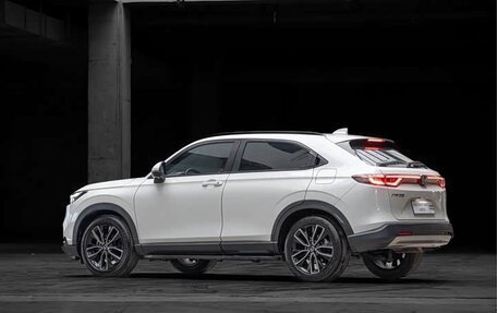 Honda Vezel, 2022 год, 1 700 000 рублей, 6 фотография