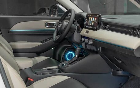 Honda Vezel, 2022 год, 1 700 000 рублей, 20 фотография