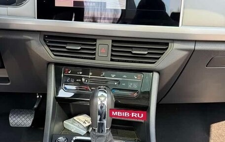 Volkswagen Bora, 2022 год, 1 400 000 рублей, 13 фотография