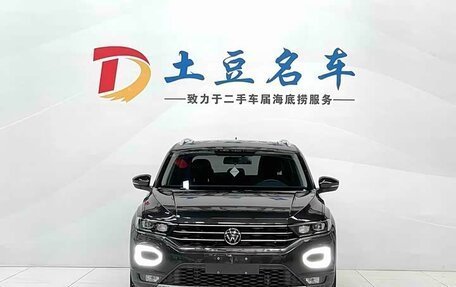 Volkswagen T-Roc I, 2022 год, 1 720 000 рублей, 2 фотография