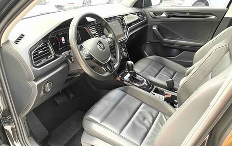 Volkswagen T-Roc I, 2022 год, 1 720 000 рублей, 12 фотография