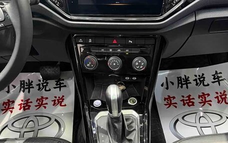 Volkswagen T-Roc I, 2022 год, 1 591 000 рублей, 12 фотография