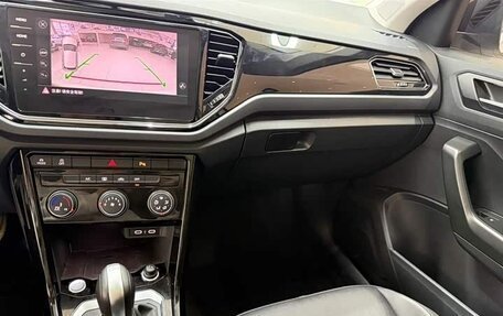 Volkswagen T-Roc I, 2022 год, 1 760 000 рублей, 12 фотография