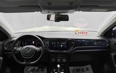 Volkswagen T-Roc I, 2022 год, 1 591 000 рублей, 21 фотография